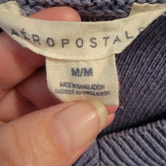 AEROPOSTALE vneck crop sweater for women. Size medium - Picture 2 of 4